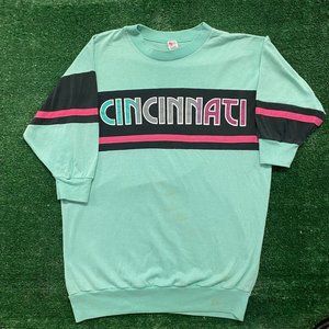 Vintage 80s Cincinnati Tourist Essential Crewneck Sweatshirt